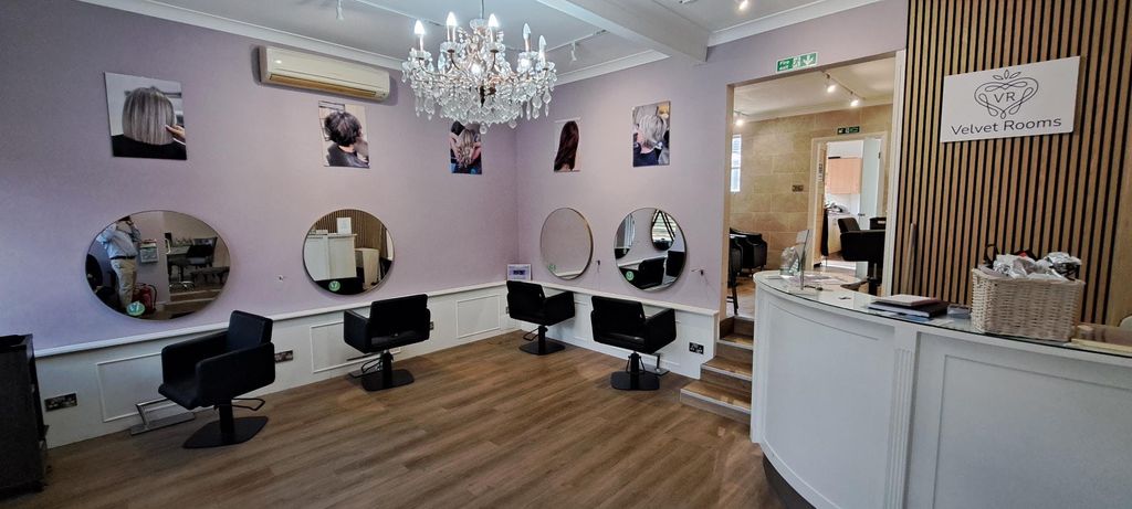 Property photo 2 of 3 Front Salon 51 B.Jpg