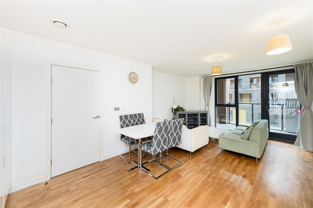 Property photo 3 of 23 1-3884.Jpg