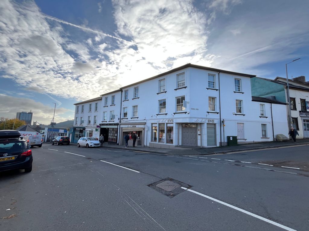 Property photo 1 of 5