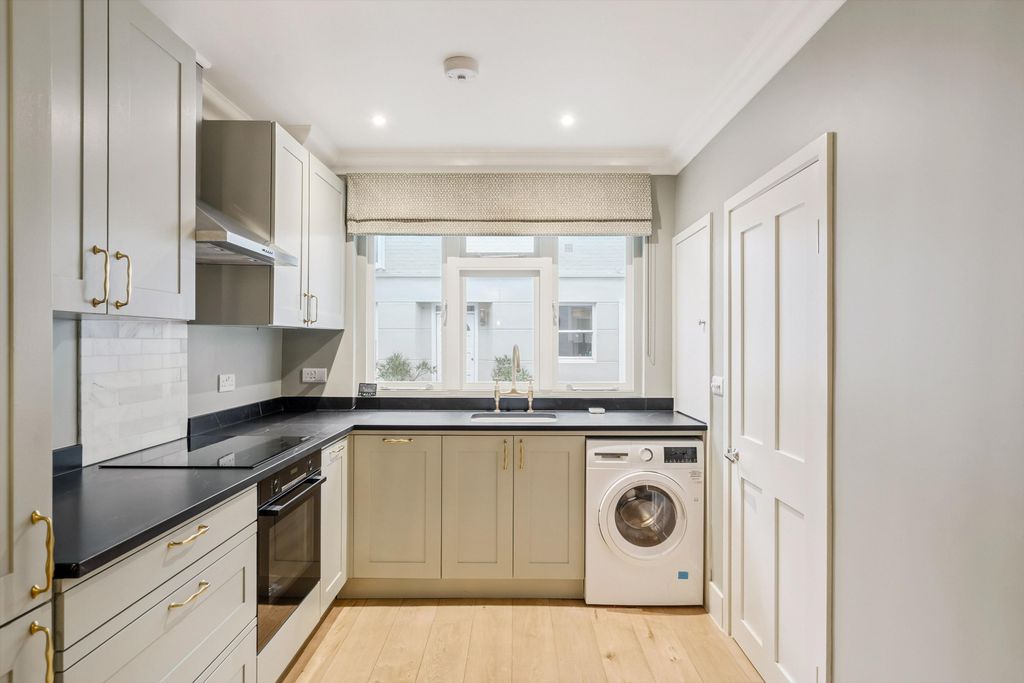 Property photo 3 of 12 Image