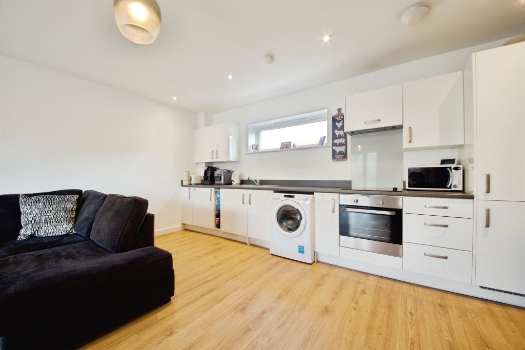 Property photo 2 of 11