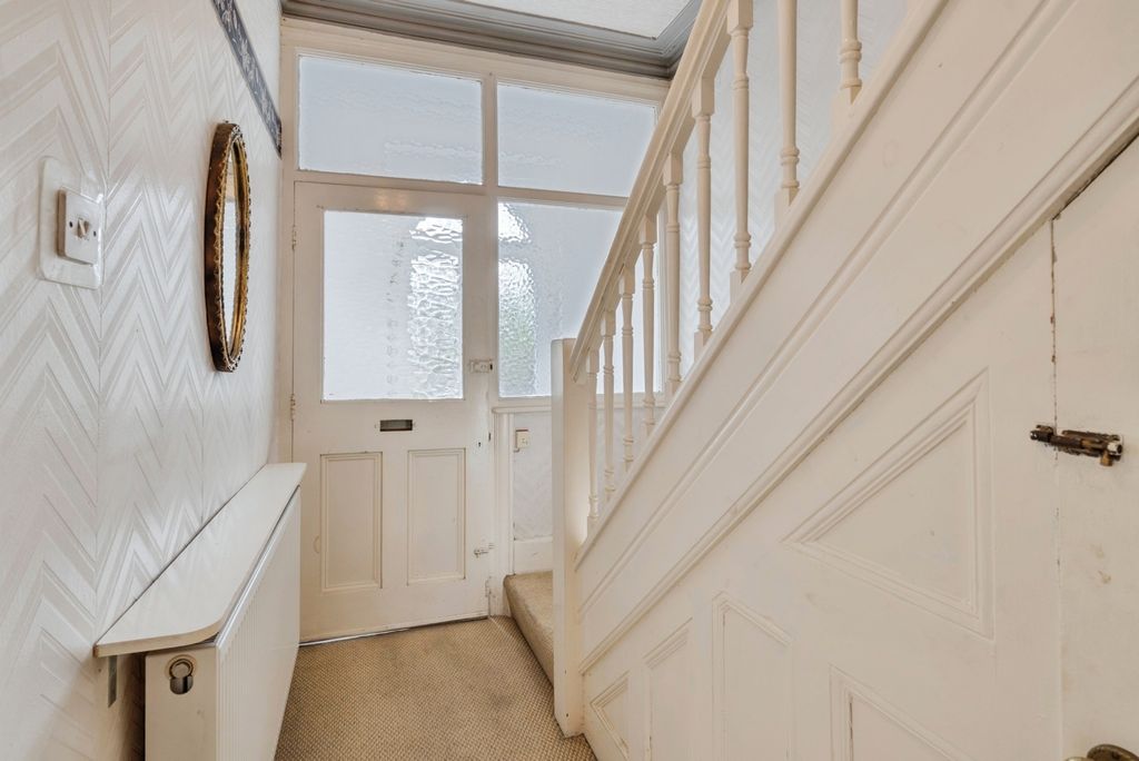 Property photo 2 of 29 Pbox-Img.Jpg