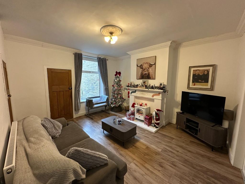 Property photo 2 of 16 Image00030.Jpeg