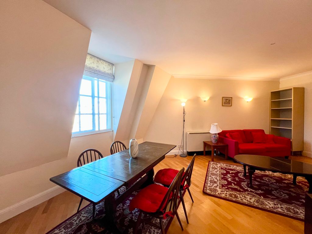 Property photo 3 of 21