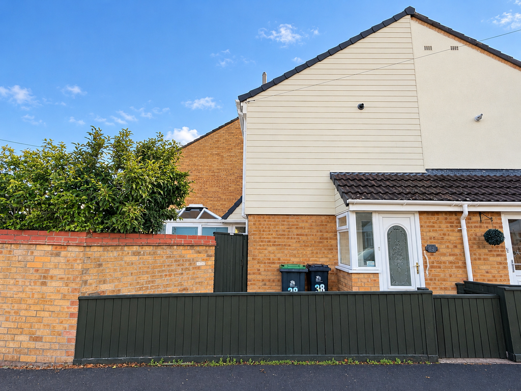Property photo 1 of 8