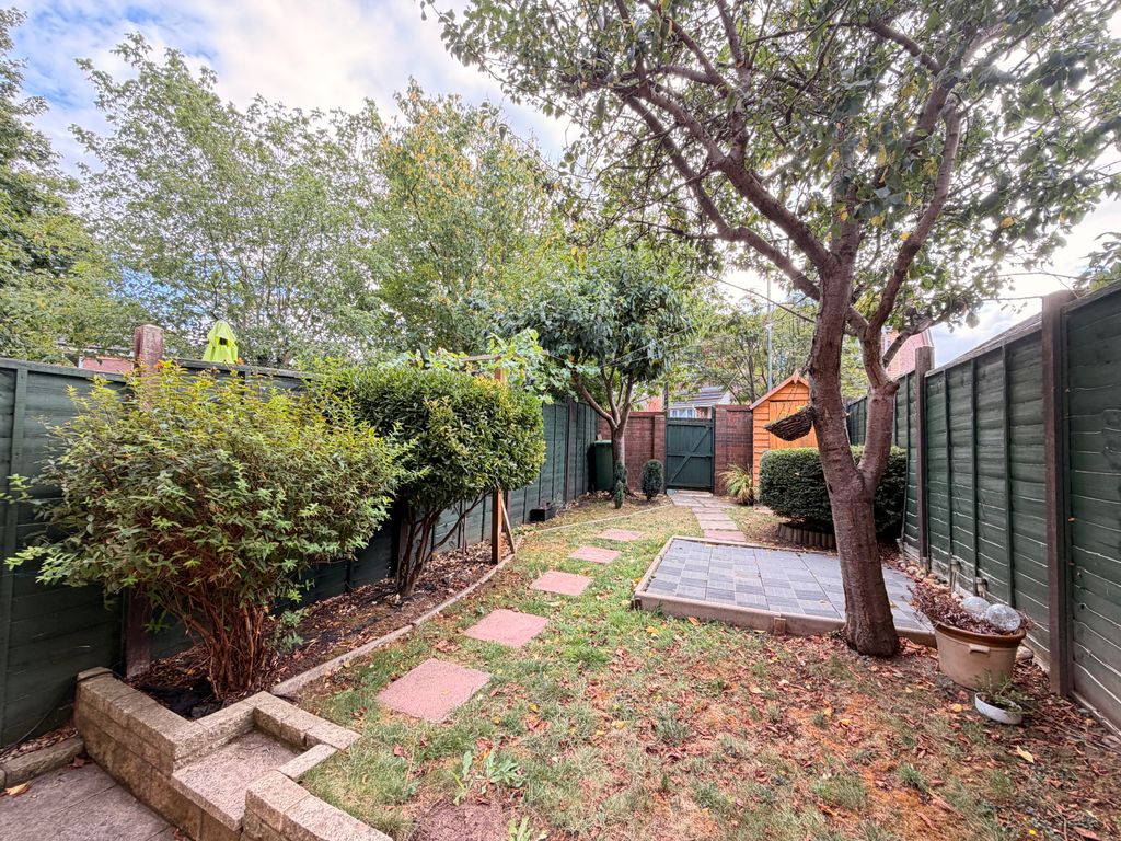 Property photo 2 of 8