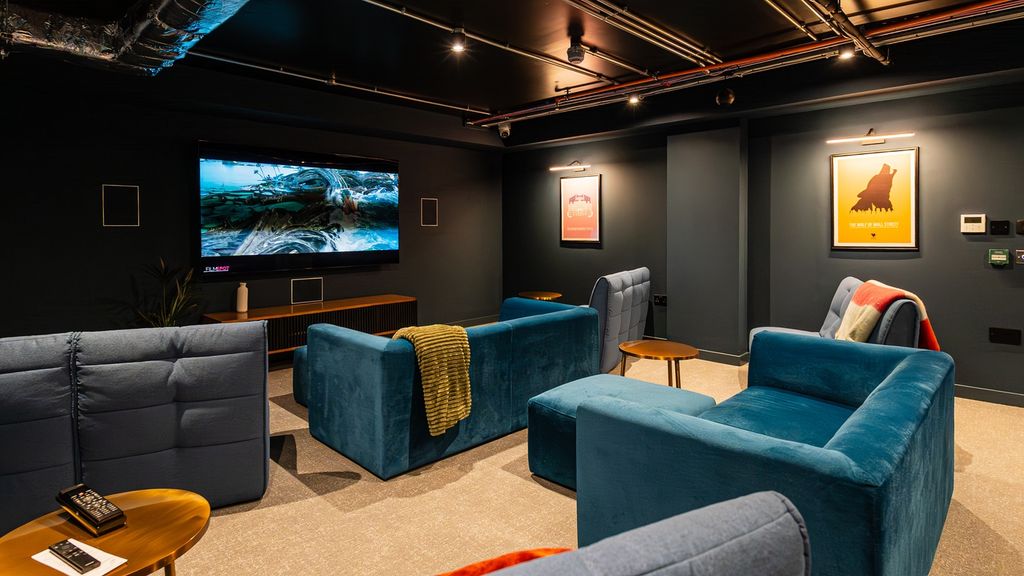 Property photo 3 of 10 A Stylish And Cozy Cinema Room Perfect For Movie N...