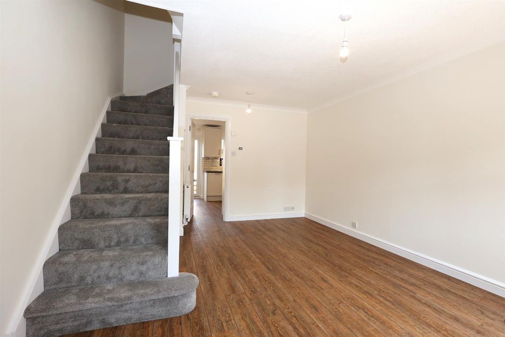Property photo 2 of 13 Img_0677.Jpg