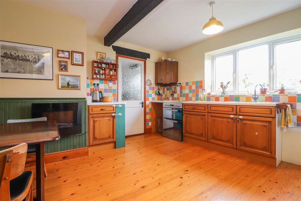 Property photo 3 of 30
