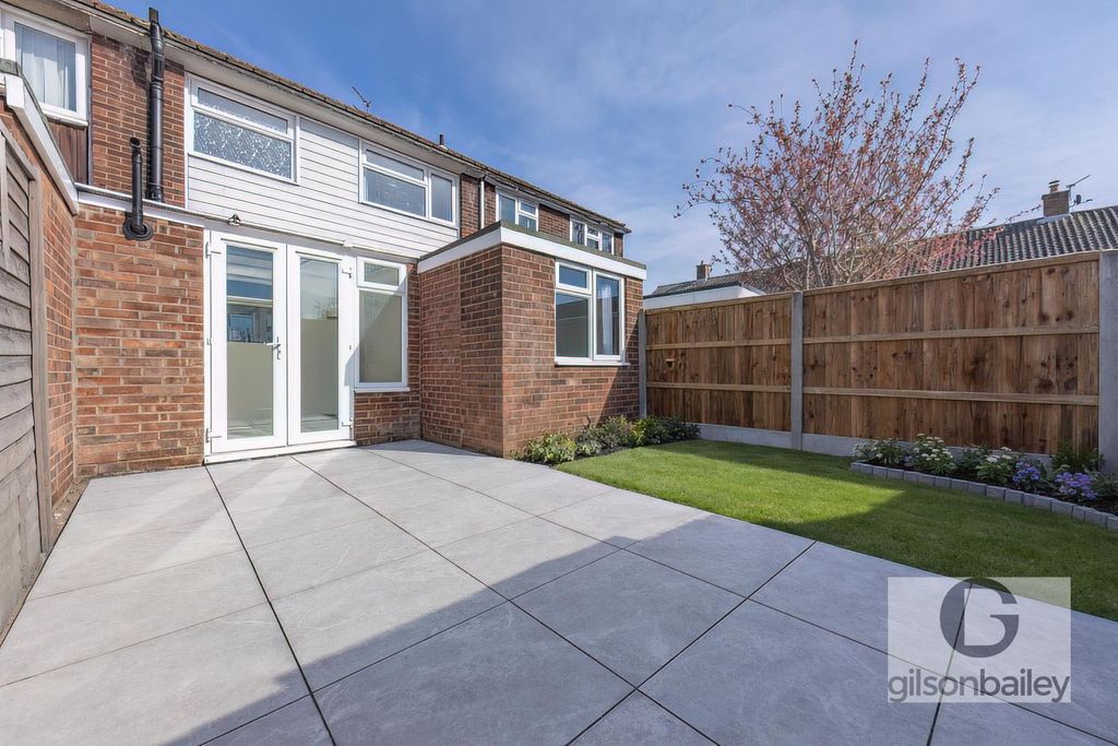 Property photo 2 of 19 Gb-33.Jpg