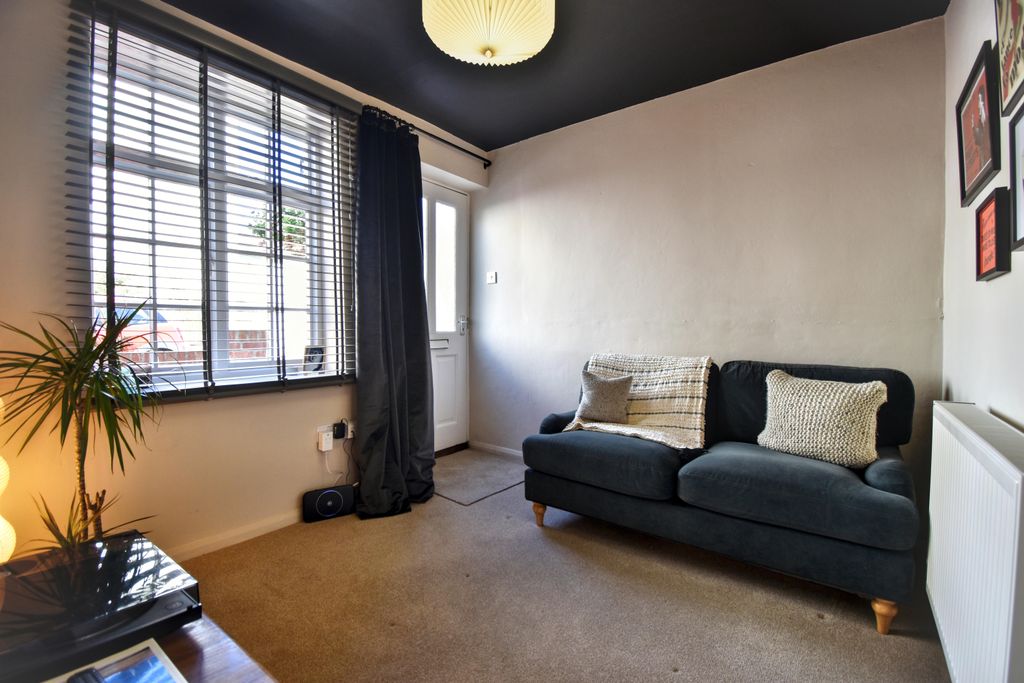 Property photo 3 of 16