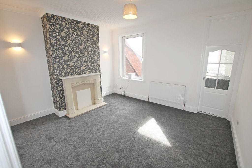 Property photo 3 of 7 3
