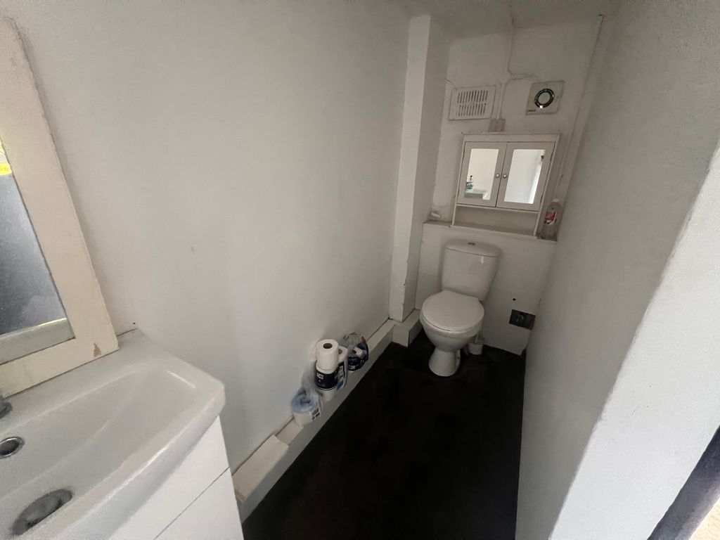 Property photo 3 of 3