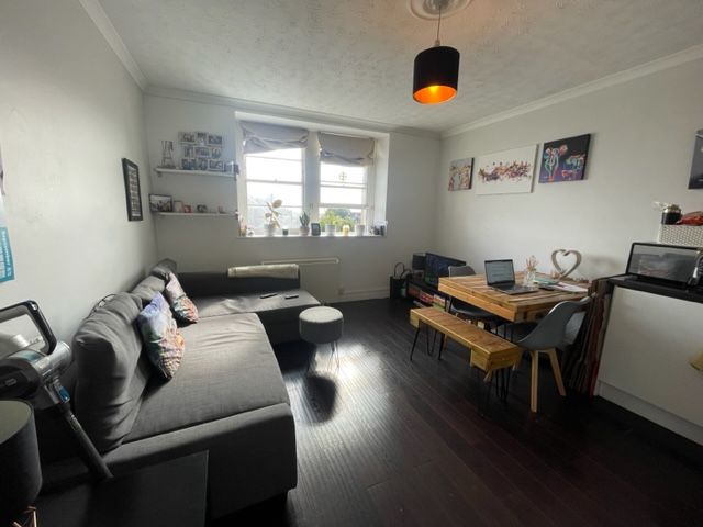 Property photo 2 of 5 Living Room