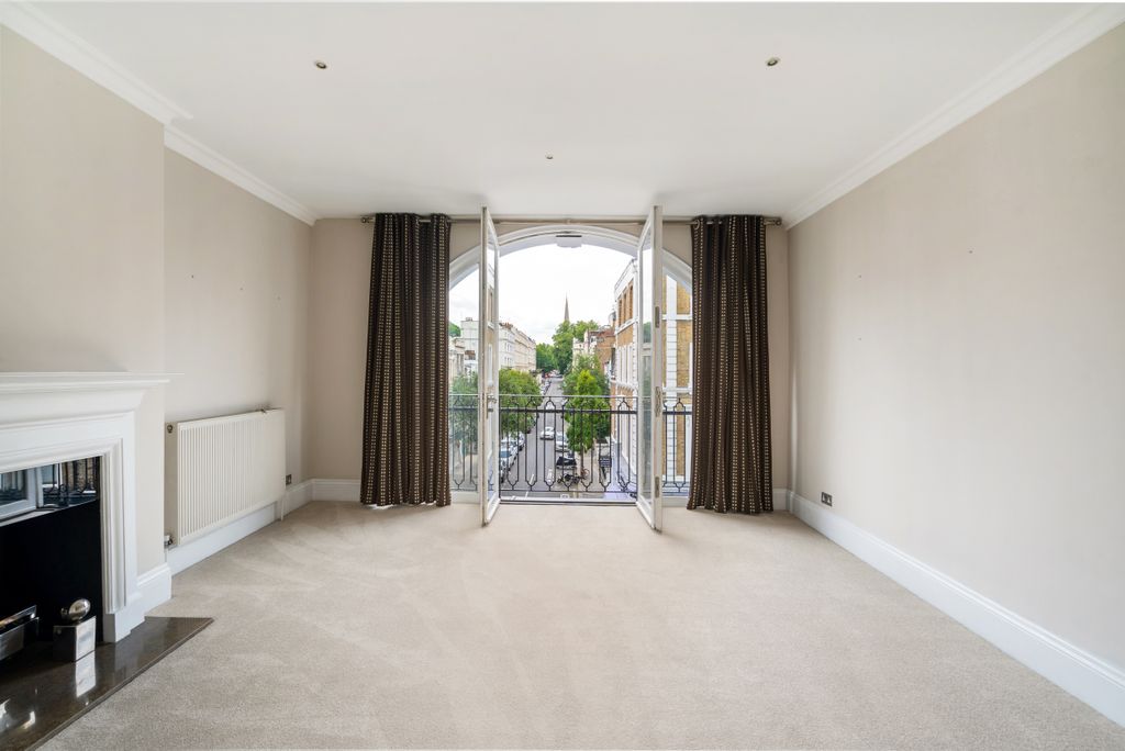 Property photo 2 of 13 Reception Room
