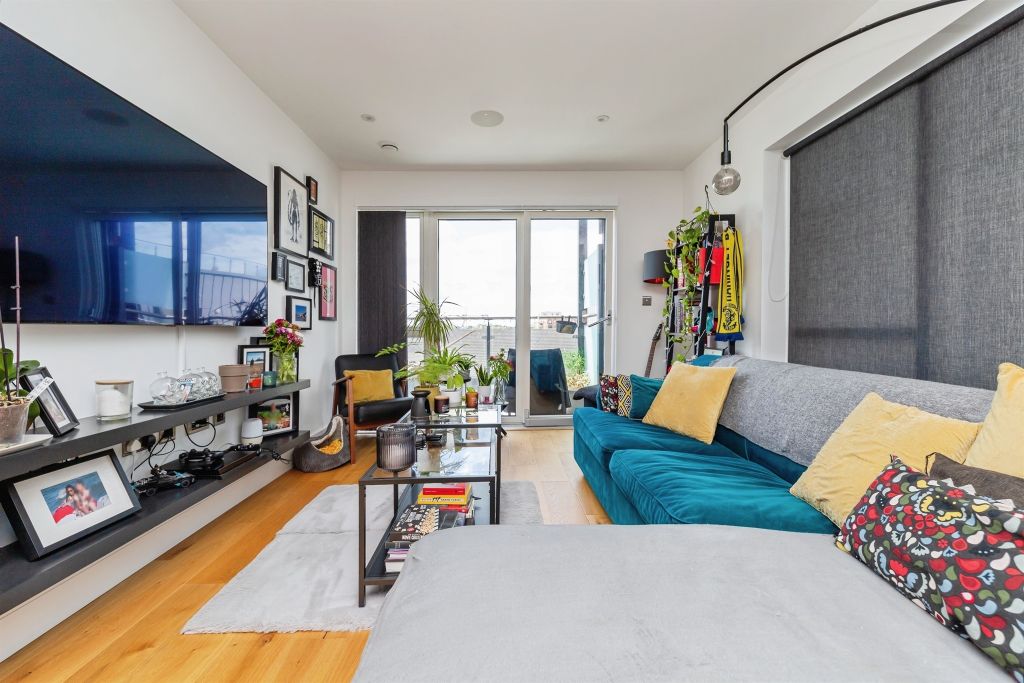 Property photo 2 of 18