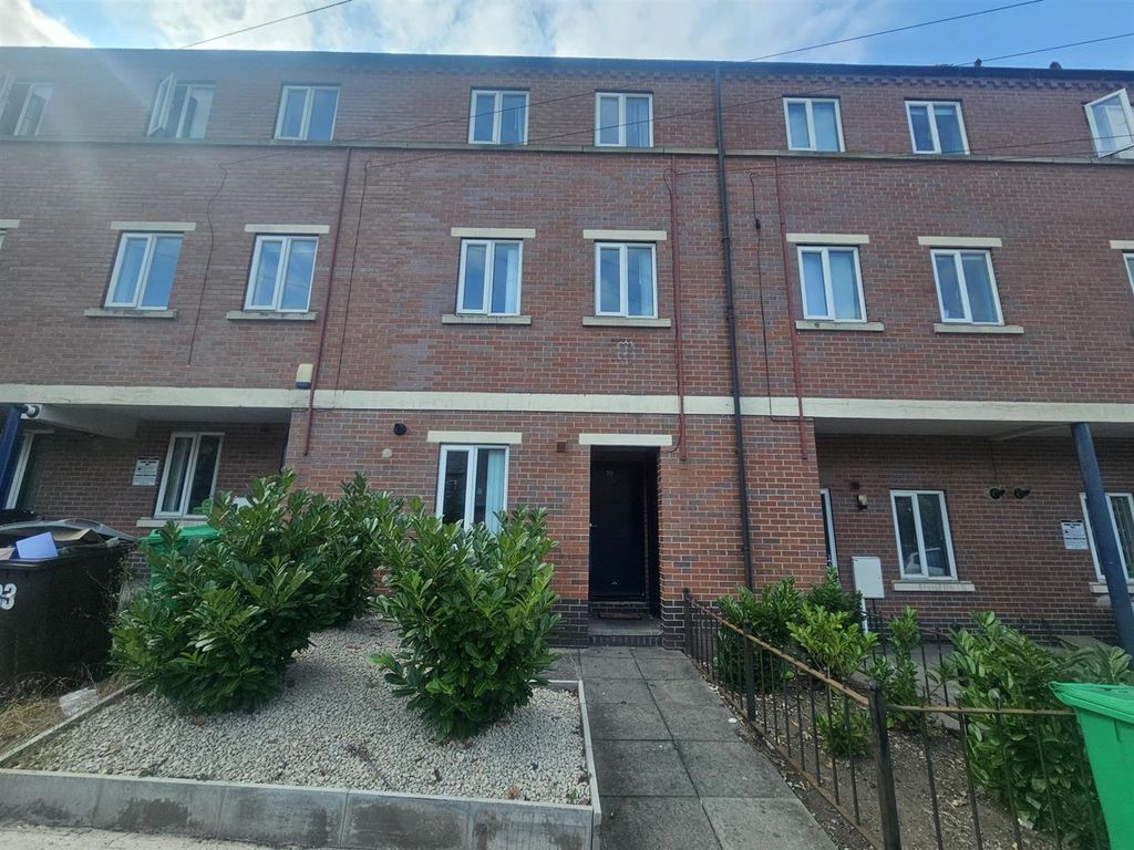 Property photo 1 of 16 1000046256.Jpg