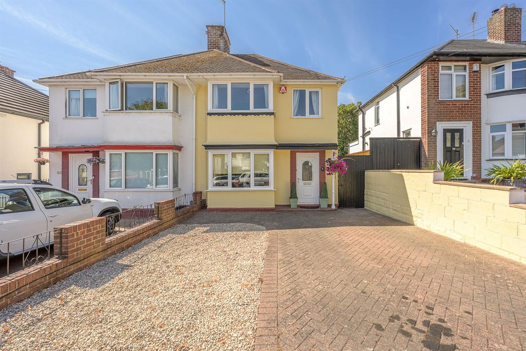 Property photo 1 of 35