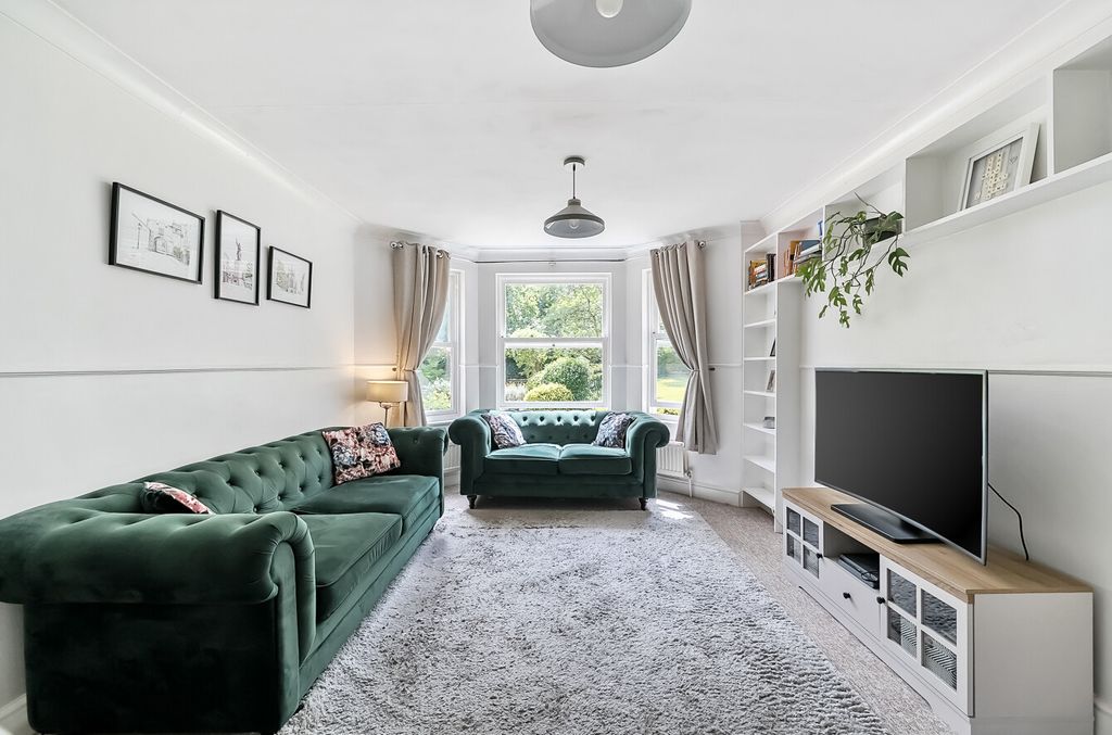 Property photo 1 of 13 1316371-40-685Eb8...