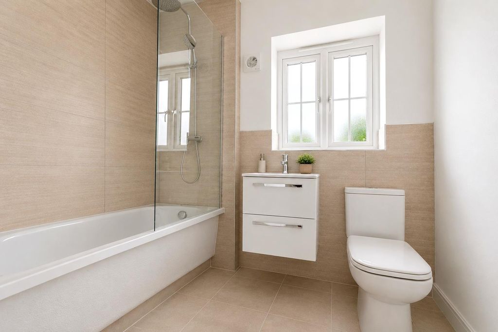 Property photo 3 of 13 Bathroom