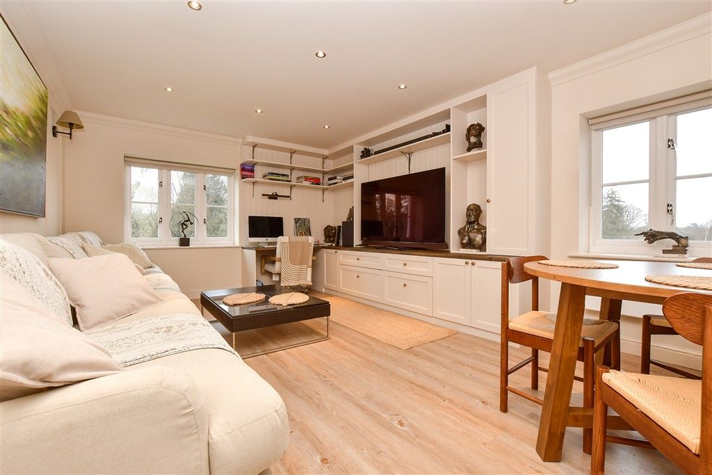 Property photo 3 of 15 Living Room