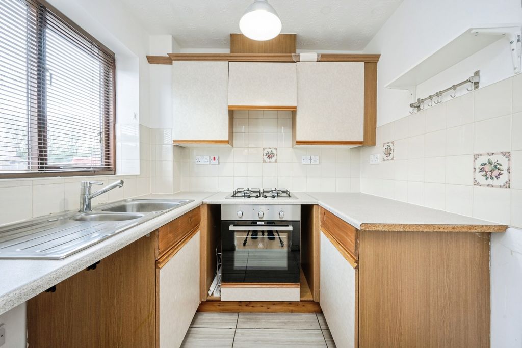 Property photo 3 of 14 Pbox-Img.Jpg