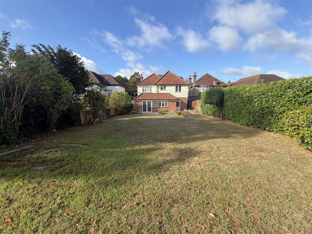 Property photo 2 of 23