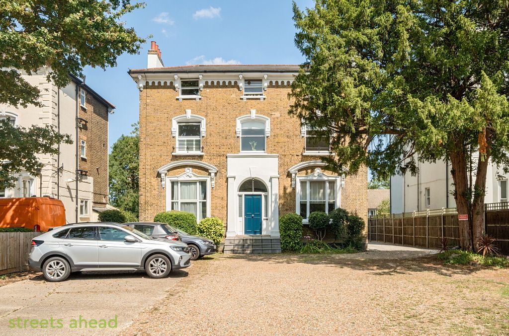 Property photo 3 of 16 c036A4Fa-B9d3-450...