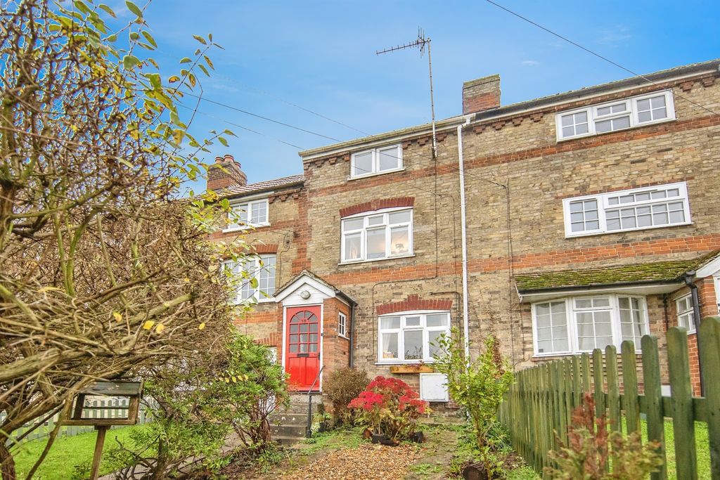 Property photo 1 of 17