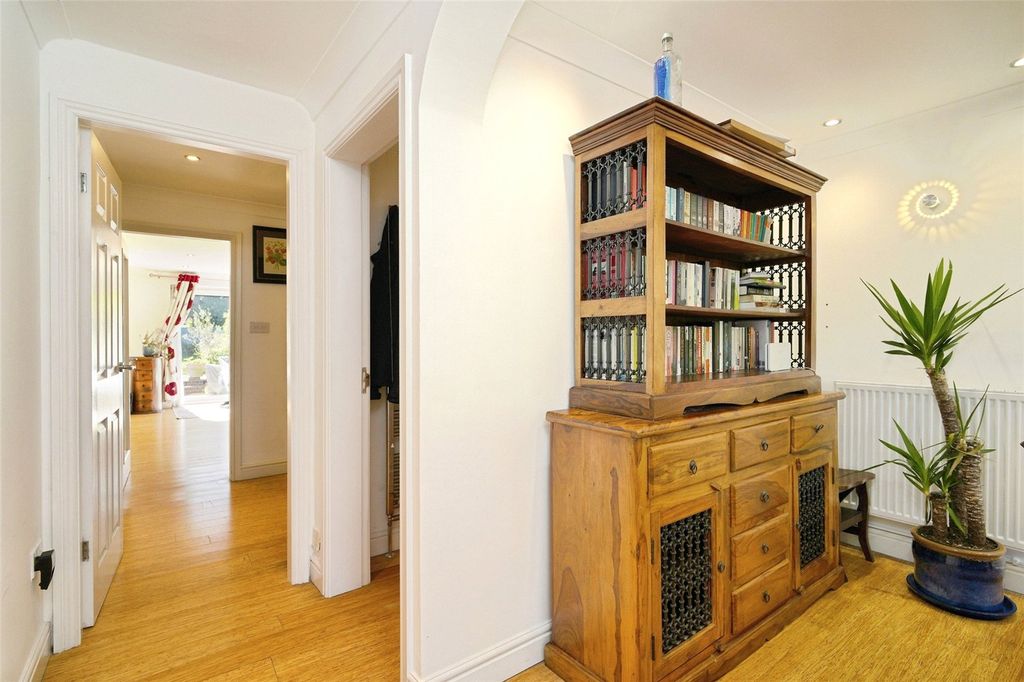 Property photo 2 of 15 Hallway