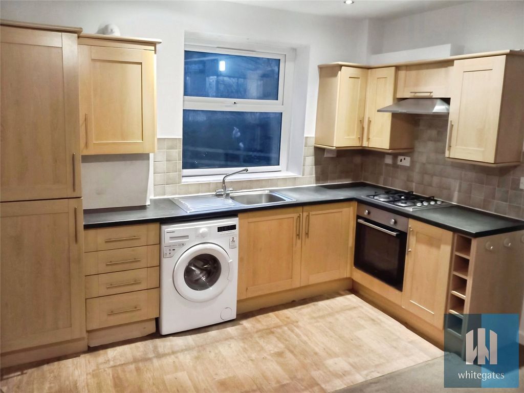 Property photo 2 of 9 Picture No. 19