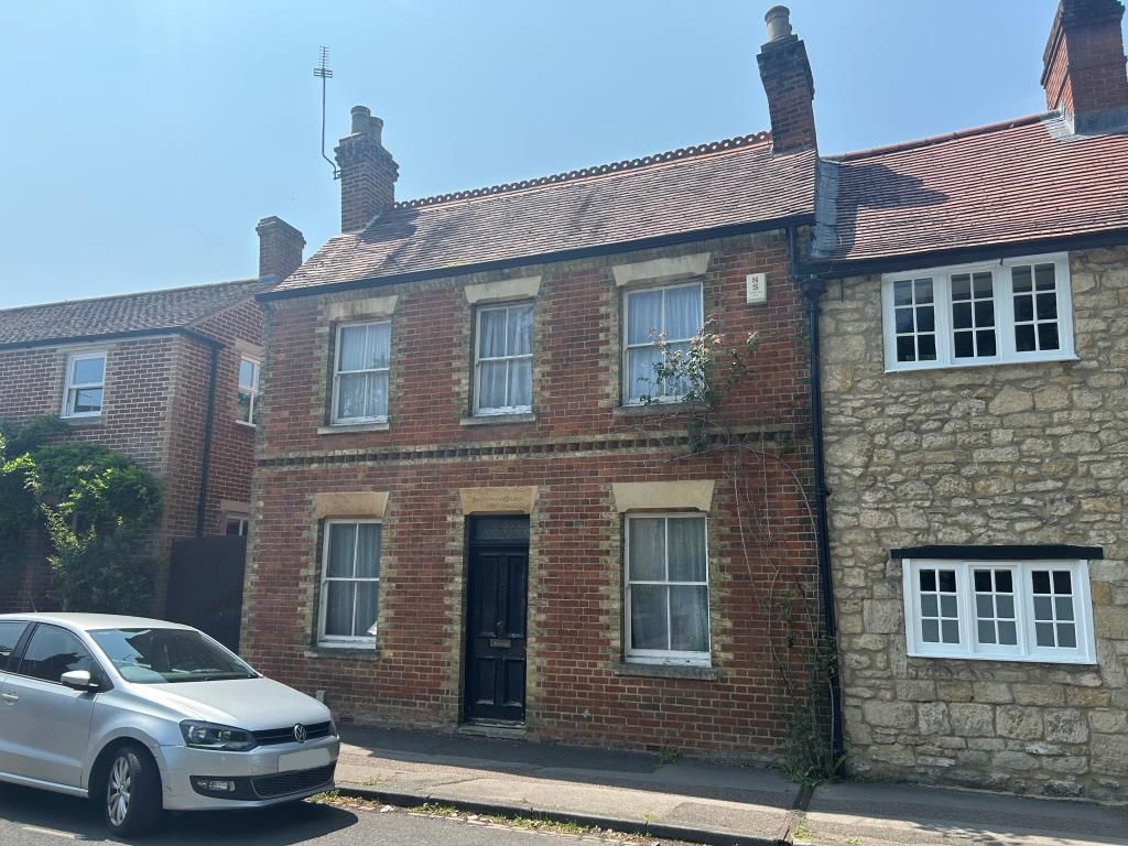 Property photo 1 of 1 External Front