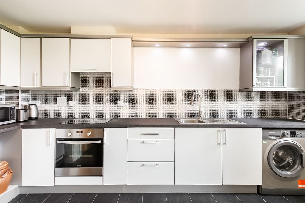 Additional image 6 of 2 bed flat for saleGorgie Road, Gorgie, Edinburgh EH11