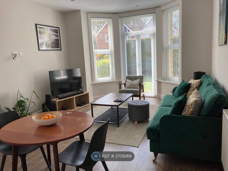 Property photo 3 of 12 Stunning French Doors To Private Garden