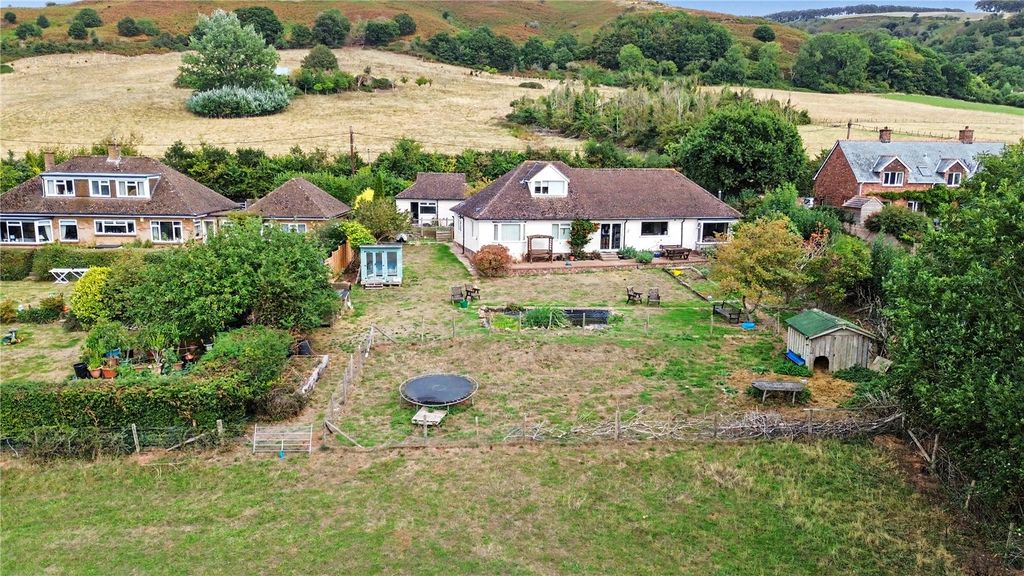 Property photo 1 of 28 Picture No. 34