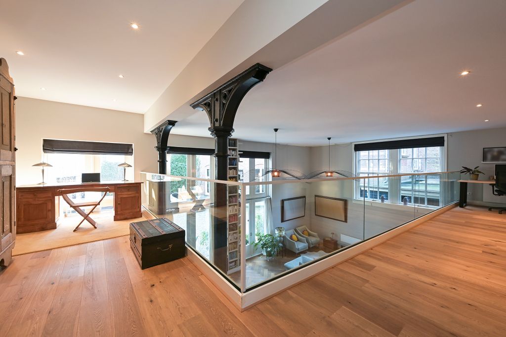 Property photo 3 of 45