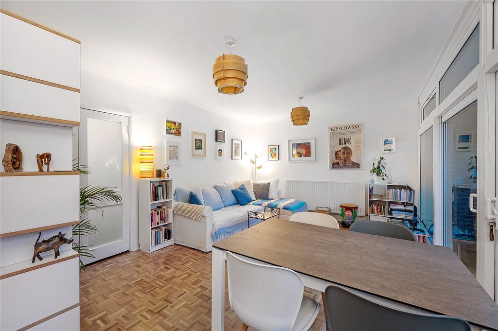 Property photo 3 of 8 Picture No. 04