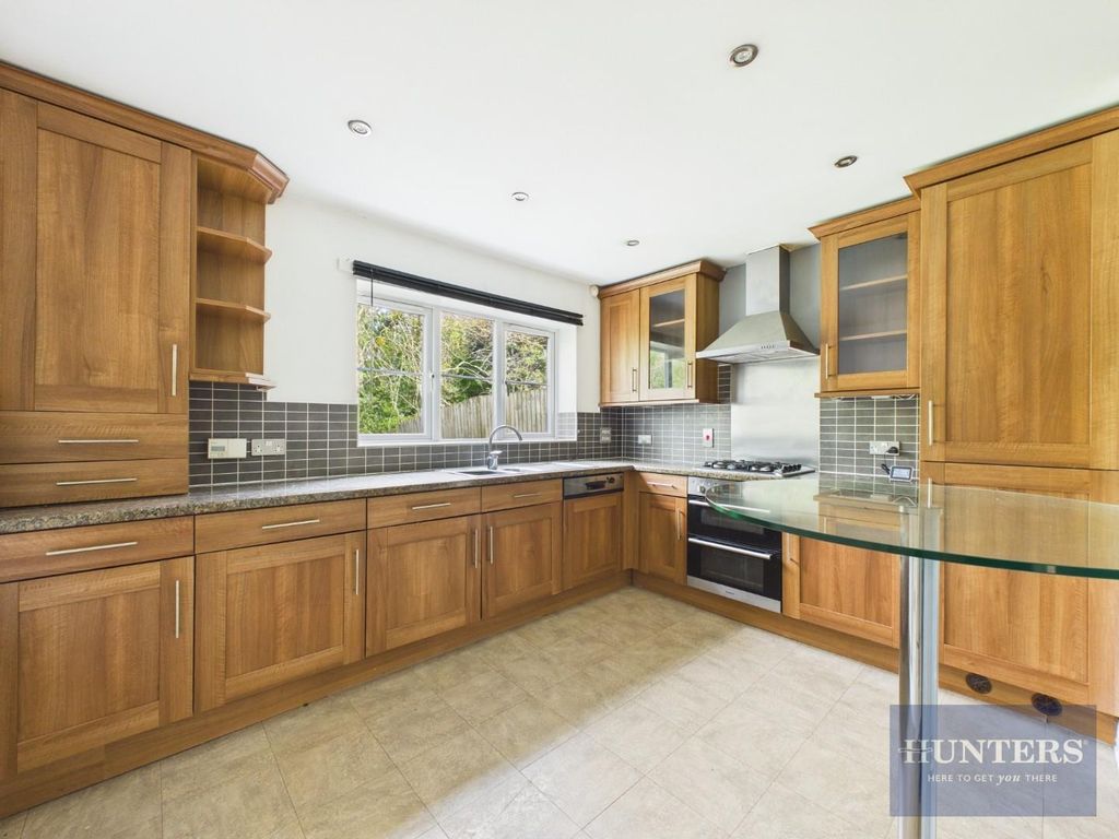 Property photo 2 of 15 Kitchen