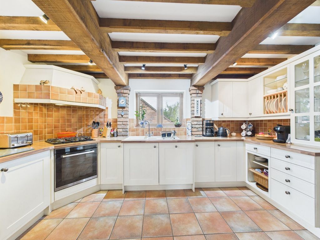 Property photo 3 of 20 Picture No. 04