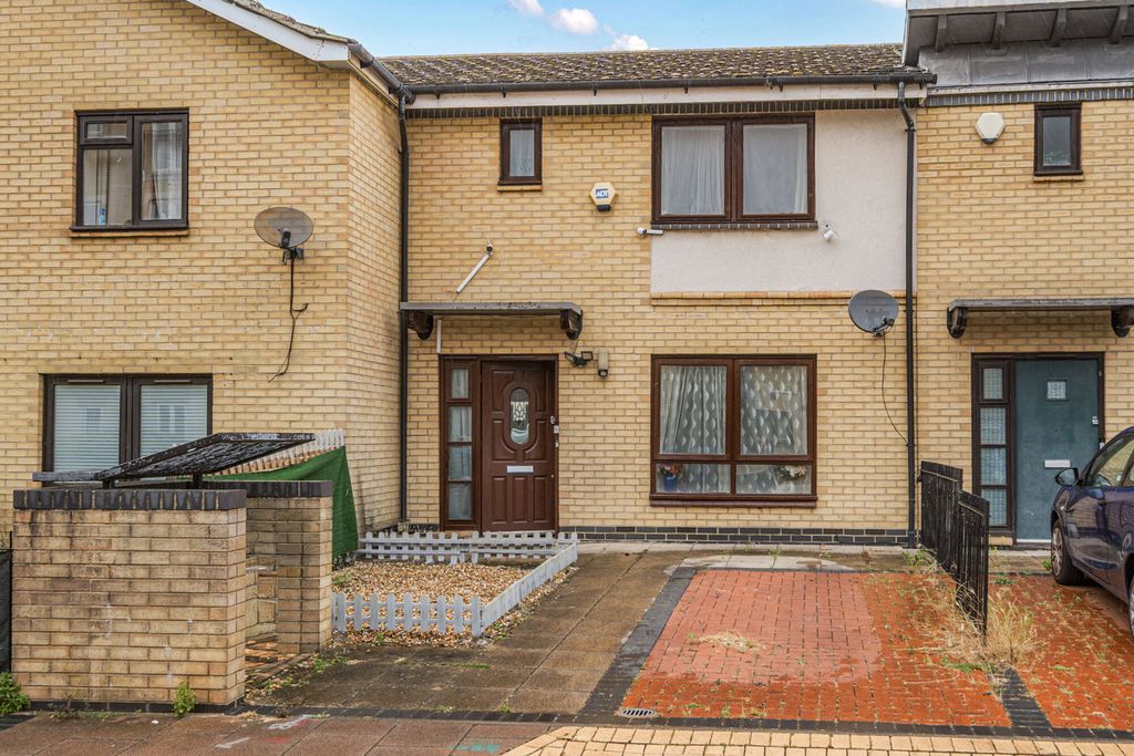 Property photo 1 of 21 1471515-2-6A21631...