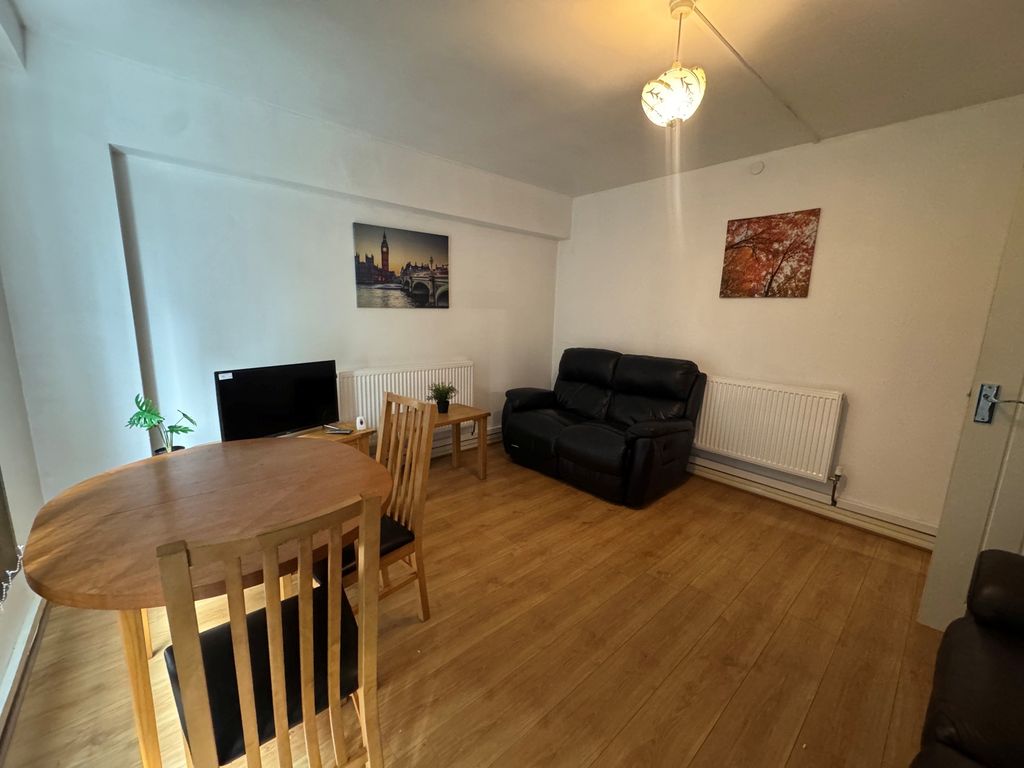 Property photo 1 of 7 Image