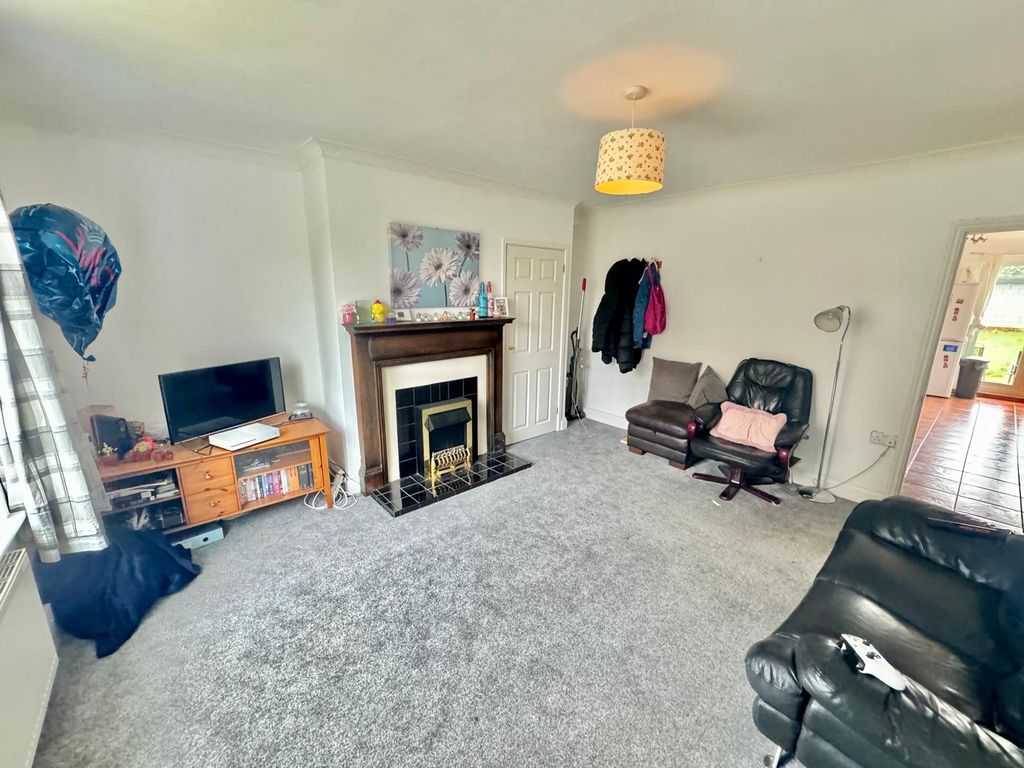 Property photo 3 of 18 Image