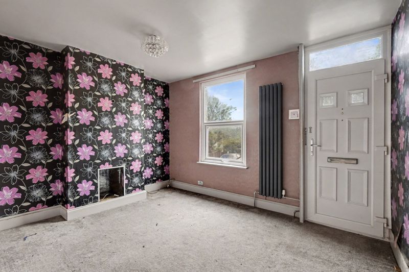 Property photo 2 of 11 Photo 1