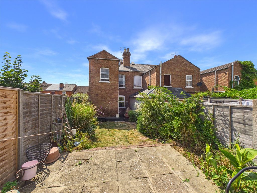 Property photo 2 of 18 Picture No. 15