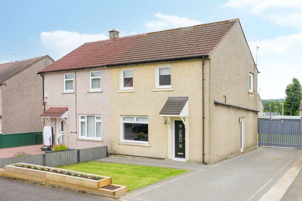 Property photo 1 of 30