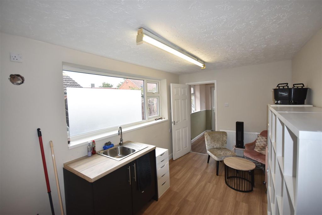 Property photo 3 of 7 Kitchen Rear Room.Jpg