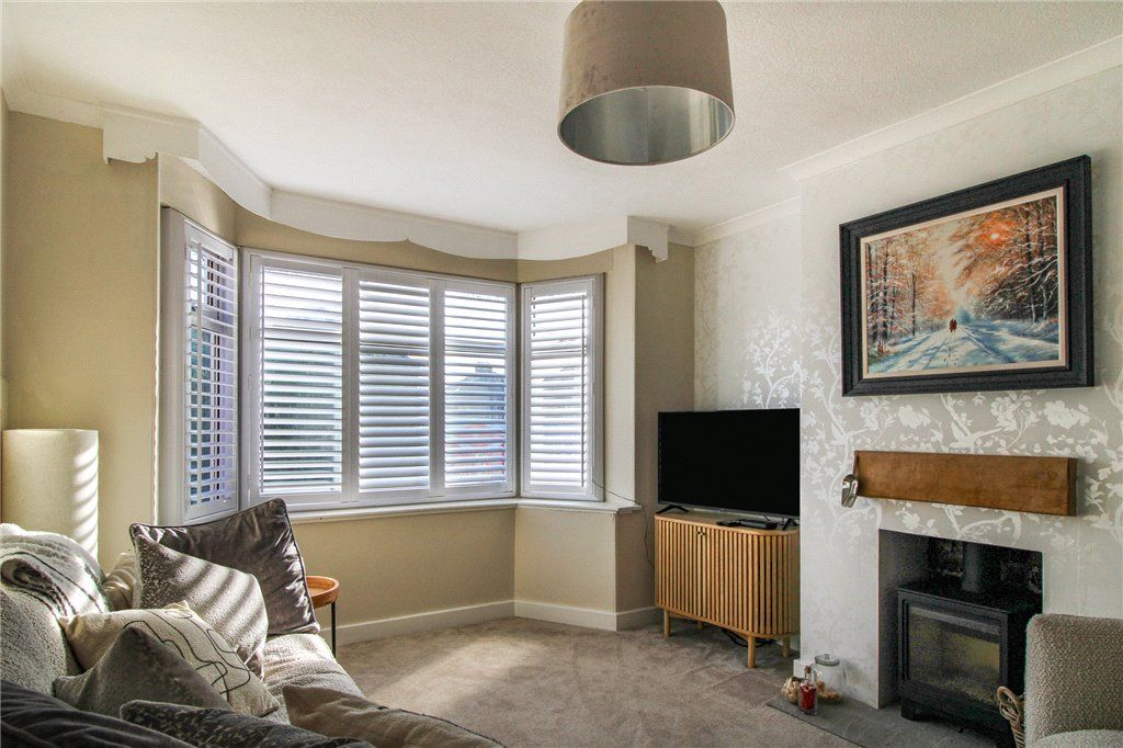 Property photo 2 of 19 Lounge