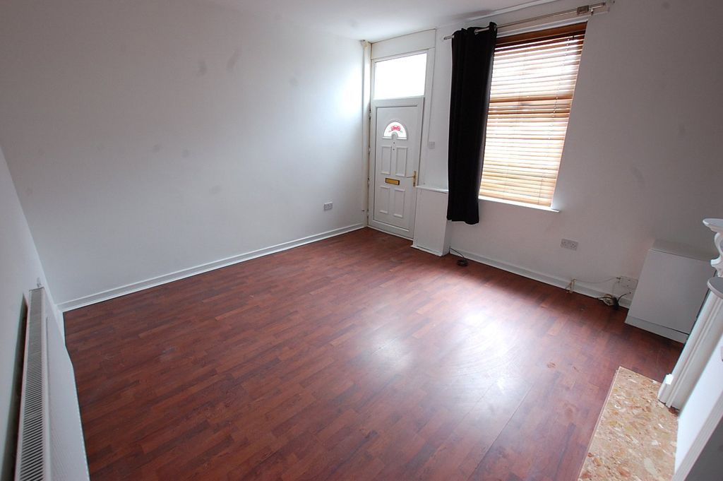 Property photo 2 of 9 Picture No. 05