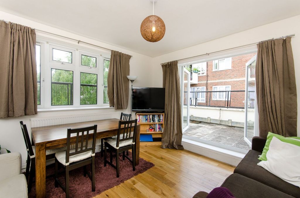 Property photo 1 of 8