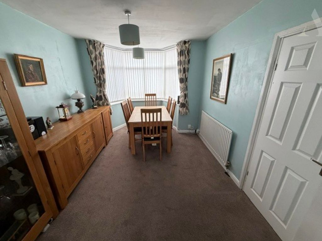 Property photo 3 of 18 64 Ermington Road Lounge.Jpeg